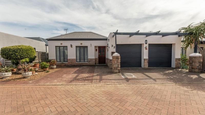 3 Bedroom Property for Sale in Atlantic Beach Golf Estate Western Cape